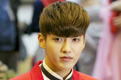Batal Tampil, Kris Ajak Fans Tetap Tonton 'CCTV Spring Gala'