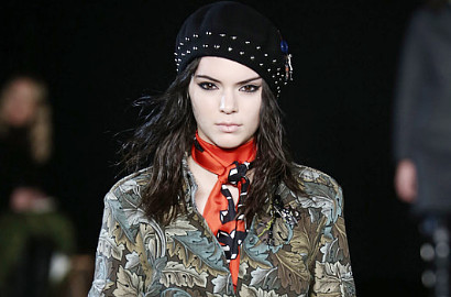 Kendall Jenner Dihujat Saat Tampil di New York Fashion Week