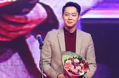 Lagi, Yoochun Menang Best New Comer Berkat Peran di 'Sea Fog'