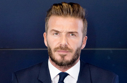 David Beckham, Tom Cruise dan Guy Ritchie Lakukan Aksi Selfie Ekstrem