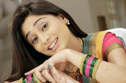 Baru Pulang ke India, Soumya Seth Diminta Fans Balik Lagi ke Indonesia