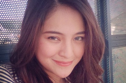 Marshanda Tampil Anggun dan Dewasa dengan Rambut Hitam