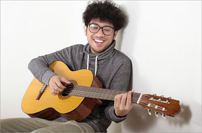 Kunto Aji Tawarkan Beragam Lagu di Album Perdana