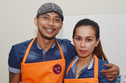 Norman Kamaru Ajak Istri Saat Nge-DJ