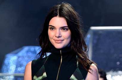 Kendall Jenner Beberkan Kehidupan Seks Justin Bieber di Twitter