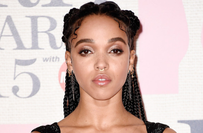 FKA Twigs Dikabarkan Ingin Segera Punya Anak dari Robert Pattinson