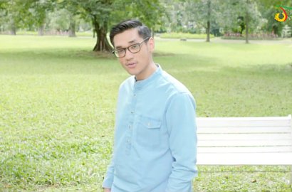 Afgan Kesengsem Wanita Cantik di MV 'Knock Me Out'