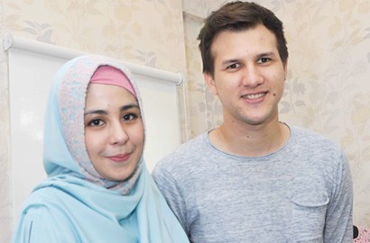 Stuart Collin dan Risty Tagor Tak Berencana Tunda Momongan