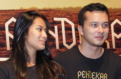 Foto Mesra, Tara Basro dan Nicholas Saputra Pacaran?