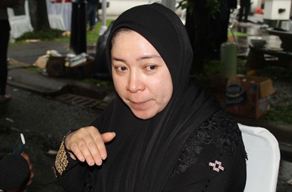 Ingat Mendiang Ibu, Melly Goeslaw Nangis Bawakan 'Bunda'