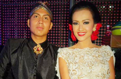Makin Mesra, Julia Perez Pamer Foto Digendong Satpam Mukhlis
