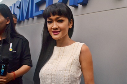 Julia Perez Mengaku Kecewa pada Mumu, Ada Apa?