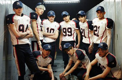 Siapkan Album Repackaged 'LOVE ME RIGHT', EXO Unggah Foto Tanpa Tao