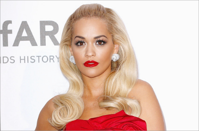 Surprise, Rita Ora Tiba-Tiba Terbang ke Indonesia