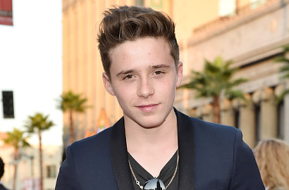 Brooklyn Beckham Foto Bareng One Direction, Niat Gantikan Zayn Malik?