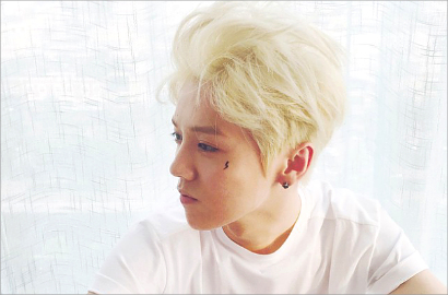 Ganti Gaya, Luhan Eks EXO Kini Tampil dengan Rambut Pirang