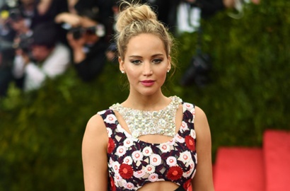 Bodyguard Super Ganteng Jennifer Lawrence Bikin Netter Meleleh
