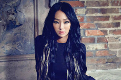 Hyorin Tampil  'Sexy and Dark' di Cosmopolitan Juli 2015