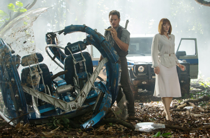 Dua Pekan Rilis, 'Jurassic World' Masih Kokoh Rajai Tangga Box Office