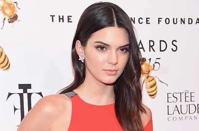 Kendall Jenner 'Ejek' Kim Kardashian Raih Foto dengan Like Terbanyak