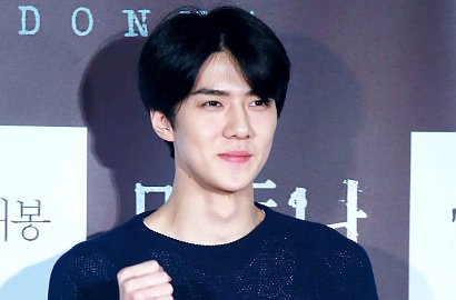 Sehun EXO Sukses Bikin Fans Terhibur dengan Pamer Trik 'Sulap'