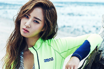 Yuri SNSD Seksi Pakai Bikini di Pemotretan HIGHCUT