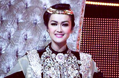 Datangkan Ustad Ganteng dari Arab, Julia Perez Sudah Lupakan Mumu?