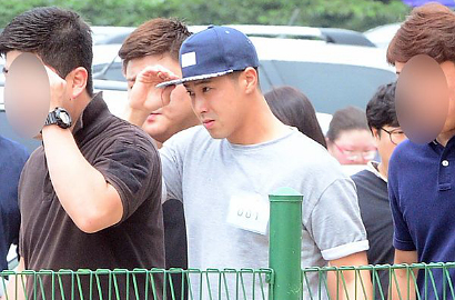 Yuk, Intip Penampilan Yunho TVXQ Saat Masuk Wajib Militer