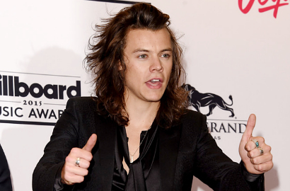*5YearsofOneDirection Trending Topik, Harry Styles Tulis Pesan Manis