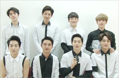 Kerennya Penampilan EXO di Video Dance Practice 'Love Me Right'
