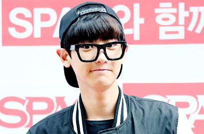 Foto Chanyeol EXO Jadi Kontroversi Gara-Gara Dianggap Isyaratkan Makian