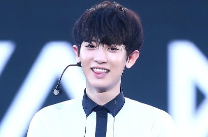Waduh, Chanyeol EXO Dilempar Botol Air Saat Konser di Tiongkok