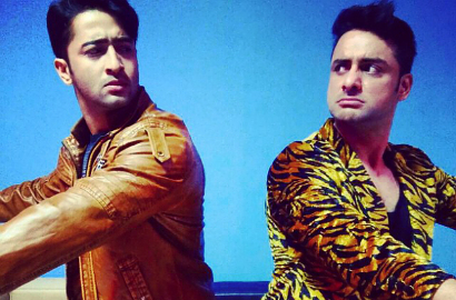 Rohit Bhardwaj dan Shaheer Sheikh Gila-Gilaan di Jalanan Saat Tengah Malam