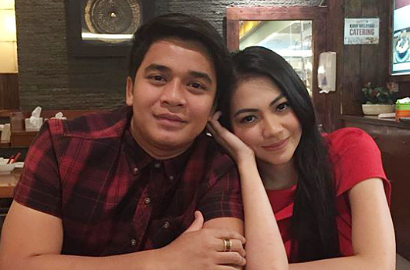 Kezia Karamoy Tersenyum Ditanya Isu Pacari Billy Syahputra