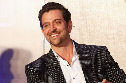 Sudah Cerai, Mantan Ibu Mertua Masih Anggap Hrithik Roshan Anak Sendiri