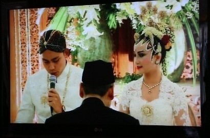 Resmi Menikah, Chacha Frederica Ingin Tetap Jadi Artis