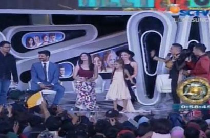 Bikin Baper, Selim Ulang Adegan Lamar Zeynep di 'Elif' Saat 'Meet and Greet'
