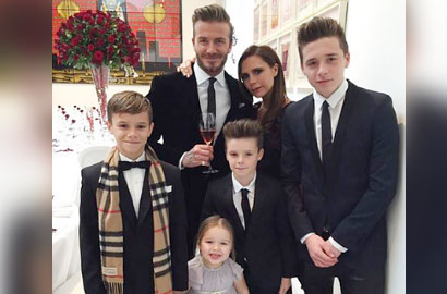 Brooklyn dan David Beckham Keren Foto Bareng Elsa dan Anna 'Frozen'