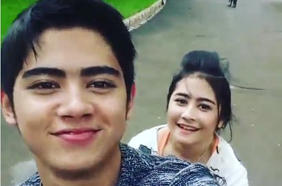 Prilly dan Aliando Pakai Topi Rajut Couple di Konser Ariana Grande, Jadian?