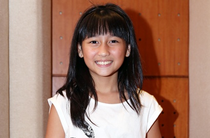 Kocak, Intip Gaya Ponakan Agnezmo Chloe Xaviera 'Nyanyi' Lagu Taylor Swift