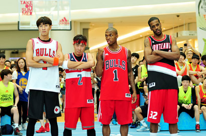 Serunya Lee Kwang Soo-Haha Tanding Basket Sama Bule di Adidas Crazy Court 2015
