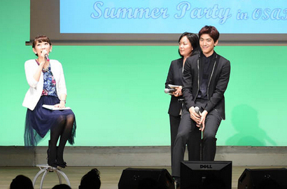 Tak Hanya Ngobrol, Sung Joon Juga Cium Kepala Fans di Fanmeet Jepang