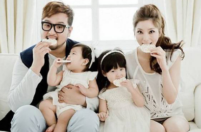 Lucu, Kim Tae Woo Pamer Foto Anak ke-3 Bersama Kim Ae Ri