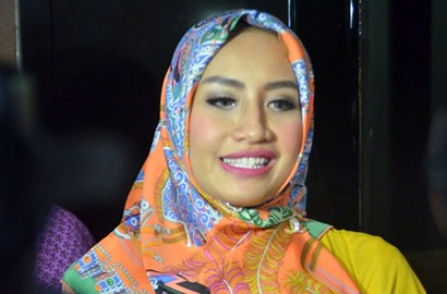 Shinta Bachir Diam-Diam Melahirkan, Ini Foto Bayinya