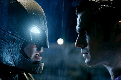 Zack Snyder Bantah Keterlibatan Anak di 'Batman v Superman: Dawn of Justice'