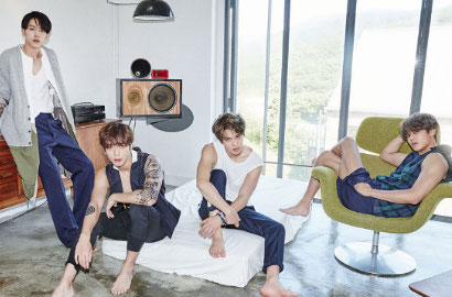 Yong Hwa cs Kehilangan Wanita Pujaan di MV CN Blue 'Cinderella'