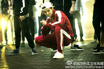 Luhan Eks EXO Pamer Dance Keren di Depan Cewek di MV 'That Good Good'