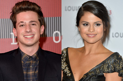 Selfie Berdua di Kamar, Selena Gomez Kini Pacaran dengan Charlie Puth?