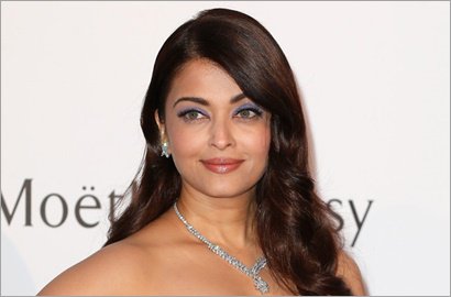 Sering Sibuk, Aishwarya Rai Ternyata Buktikan Jadi Ibu Terbaik Sedunia