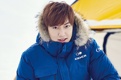 Gantengnya Lee Min Ho Naik Vespa di Pasar di Foto Iklan Coklat
